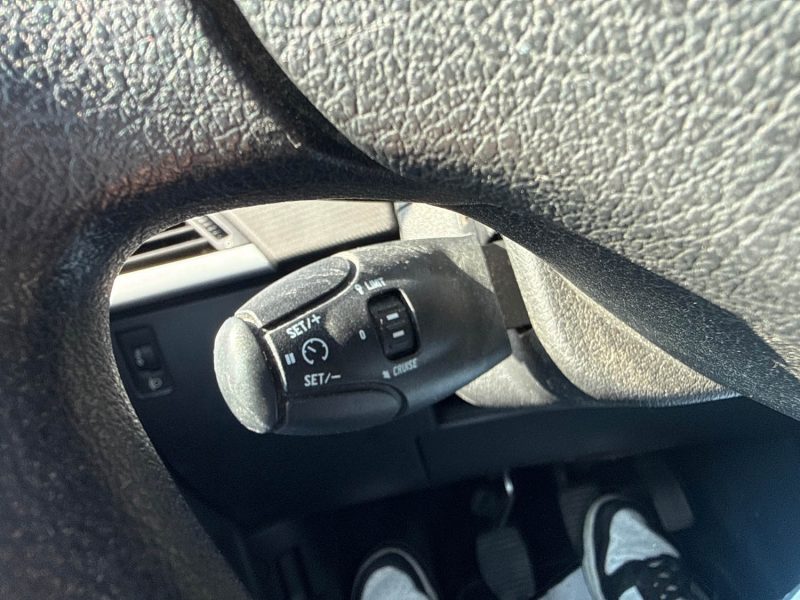 PEUGEOT 207 1.4 HDI 70 EXECUTIVE 