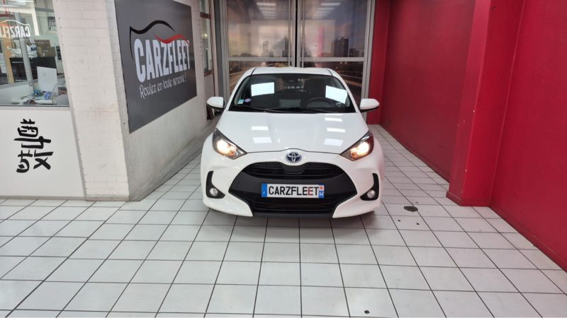TOYOTA YARIS BERLINE HYBRIDE 116H FRANCE BUSINESS 2021