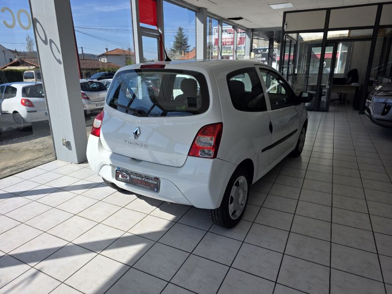 RENAULT TWINGO II 1.2 75 AUTHENTIQUE ANNEE 2010 199000KM