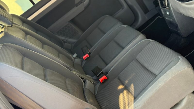 VOLKSWAGEN TOURAN 2.0 TDI 140 CONFORTLINE 7 PLACES  2010