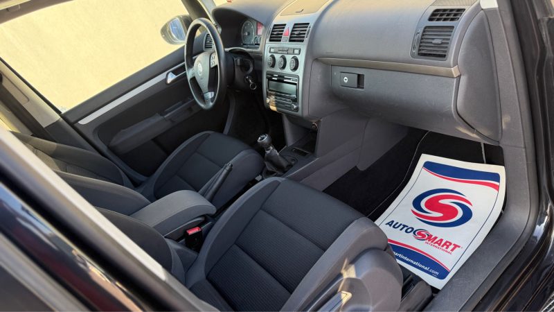VOLKSWAGEN TOURAN 2.0 TDI 140 CONFORTLINE 7 PLACES  2010