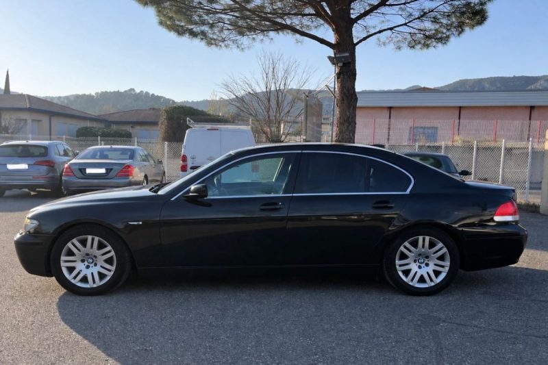 B.M.W. SERIE 7 IA 2004