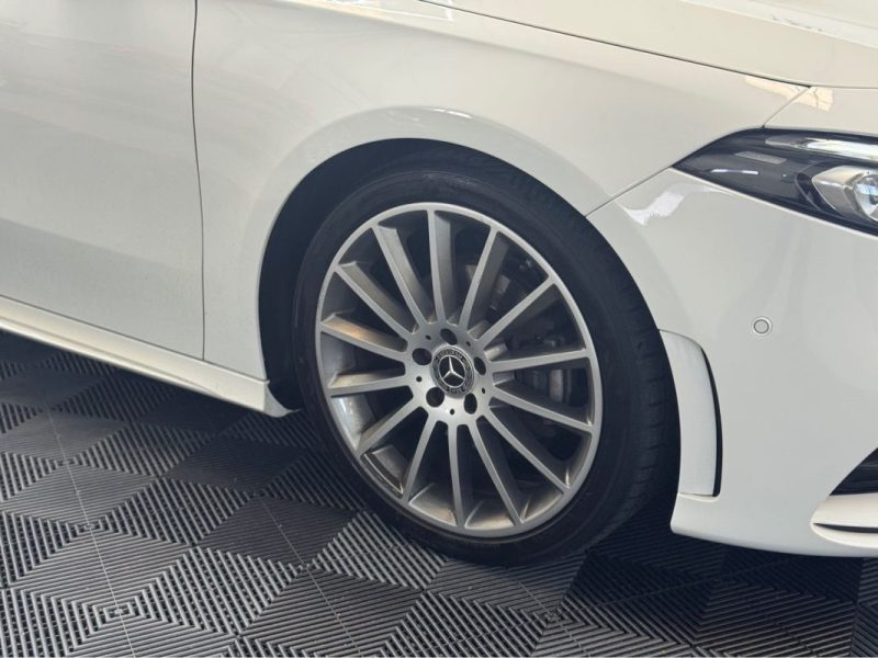 MERCEDES CLASSE A 180 D 116ch AMG LINE 7G-DCT GARANTIE 12 MOIS 