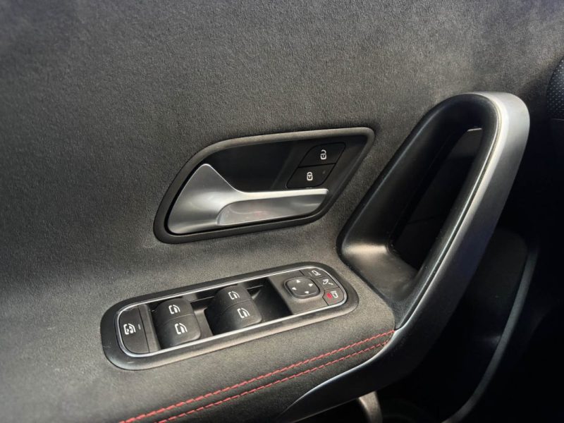 MERCEDES CLASSE A 180 D 116ch AMG LINE 7G-DCT GARANTIE 12 MOIS 