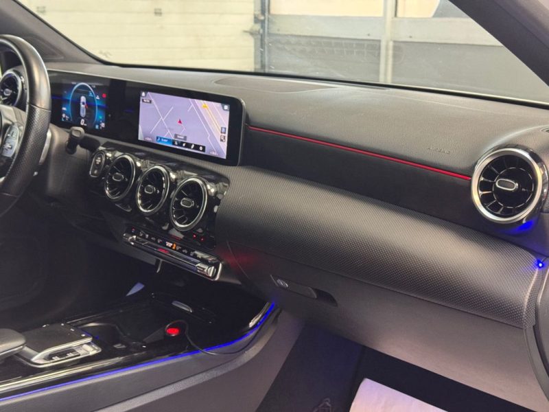 MERCEDES CLASSE A 180 D 116ch AMG LINE 7G-DCT GARANTIE 12 MOIS 