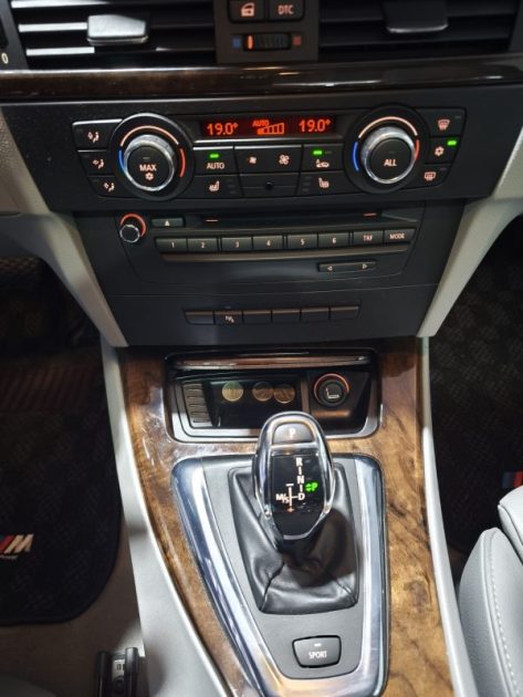 BMW SERIE 3 COUPÉ 3.0 335I FINITION  SPORT DESIGN FAIBLE KILOMETRAGE 