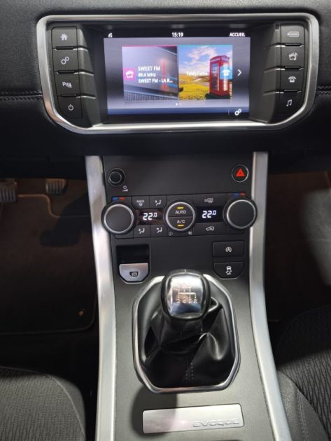 LAND ROVER EVOQUE 2.0 ED4 150 CV FINITION PURE 4X2 FAIBLE KILOMETRAGE 