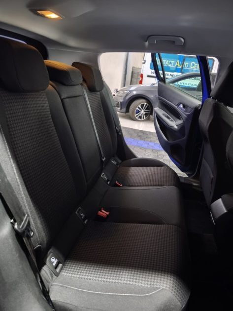 PEUGEOT 308 II 1.5 BLUEHDI 130 CV FINITION ACTIVE BUSINESS EAT6 