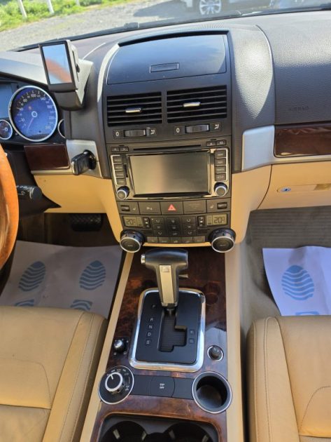 VOLKSWAGEN TOUAREG 3.0 V6 TDI  2009 - 168433 KM