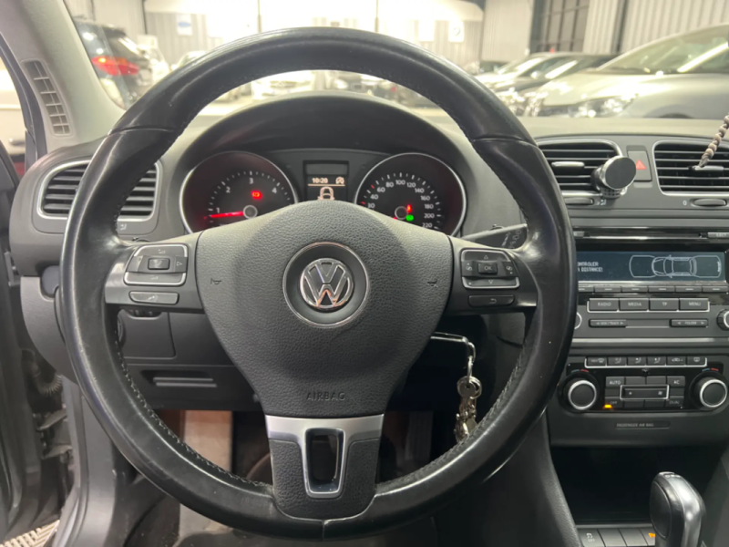 Volkswagen Golf VI 1.6 TDI 105CH Confortline Bluemotion DSG6 | Boite automatique | Radars  avant et 