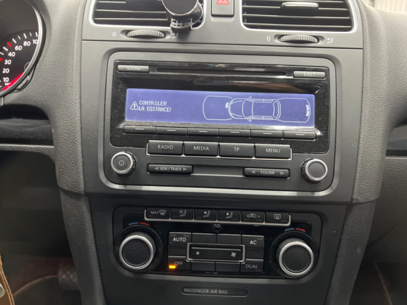 Volkswagen Golf VI 1.6 TDI 105CH Confortline Bluemotion DSG6 | Boite automatique | Radars  avant et 