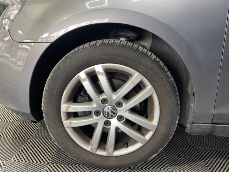 Volkswagen Golf VI 1.6 TDI 105CH Confortline Bluemotion DSG6 | Boite automatique | Radars  avant et 