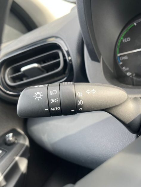 TOYOTA YARIS 116H DYNAMIC BUSINESS STAGE ACADEMY MY21 2022