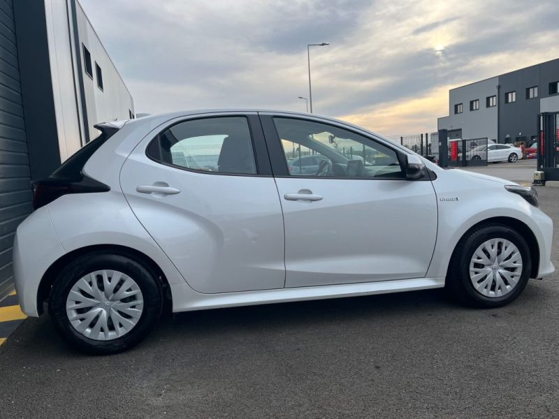 TOYOTA YARIS 116H FRANCE BUSINESS STAGE ACADEMY BVA 2021