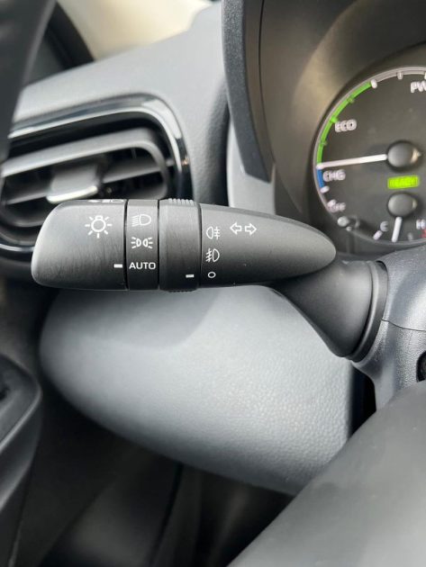 TOYOTA YARIS 116H FRANCE BUSINESS STAGE ACADEMY BVA 2021