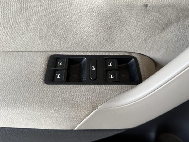 VOLKSWAGEN POLO 1.6 TDI 90ch TREND LINE - CAR PLAY - 104.000KM - 2012