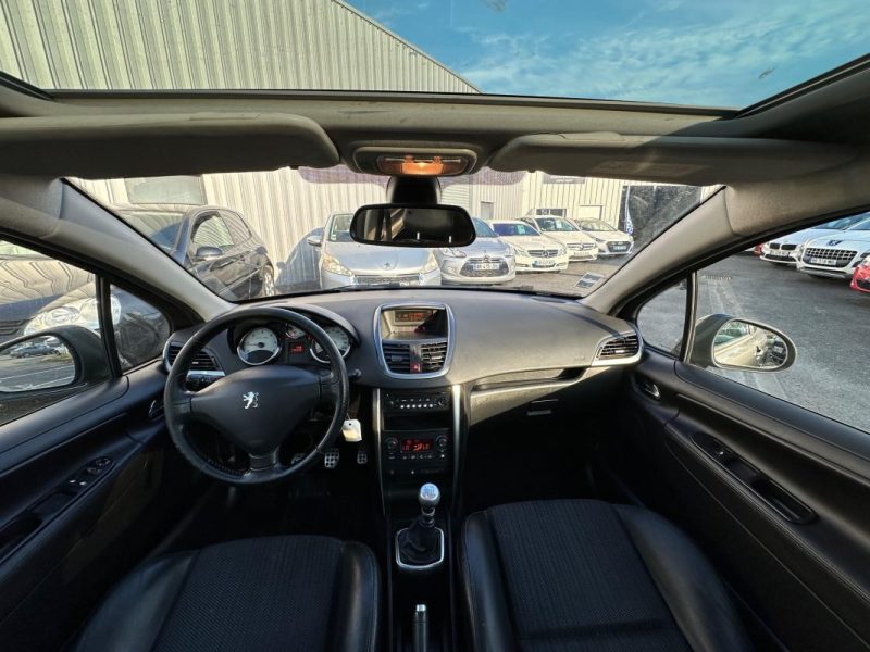 PEUGEOT 207 1.6 HDi 110 Cv Feline Garantie