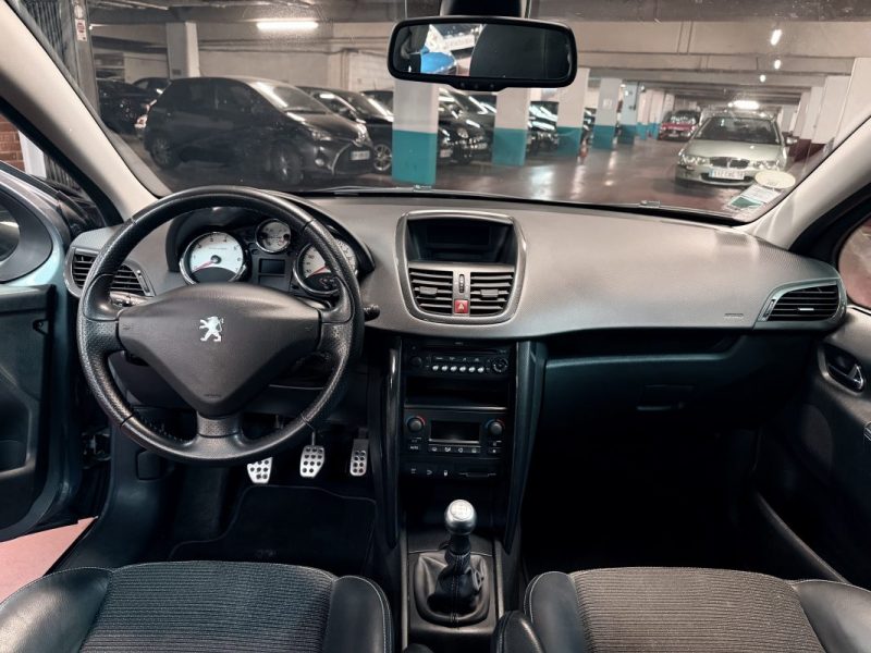 PEUGEOT 207 1.6 150ch FELINE