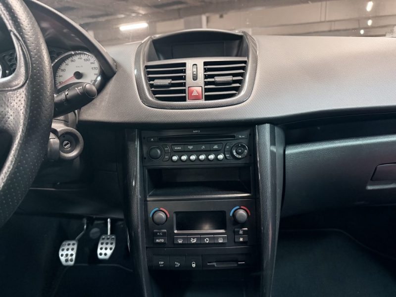 PEUGEOT 207 1.6 150ch FELINE