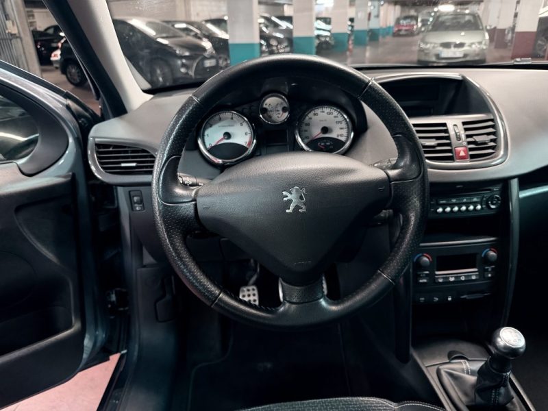 PEUGEOT 207 1.6 150ch FELINE
