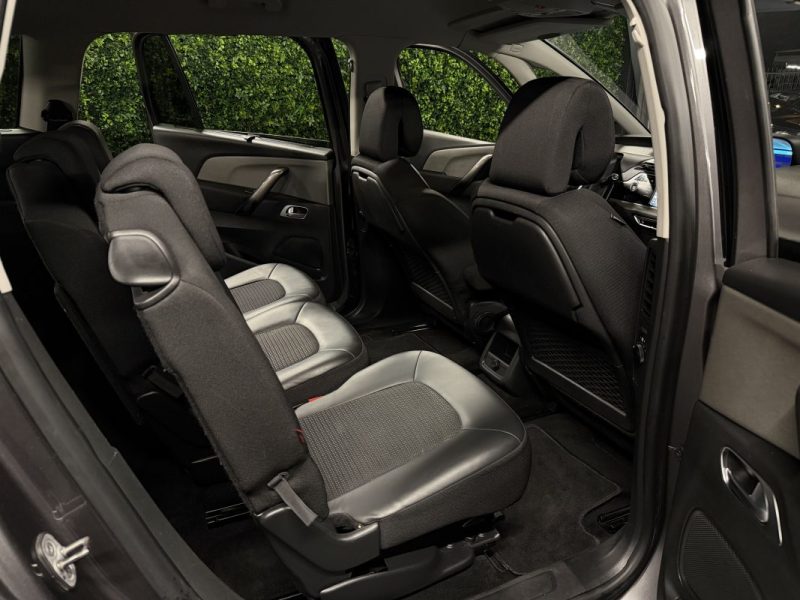 CITROEN C4 SPACETOURER GRAND 1.2 130 Cv SHINE 7 PLACES / APPLE & ANDROID CRIT AIR 1 - GARANTIE 1 AN
