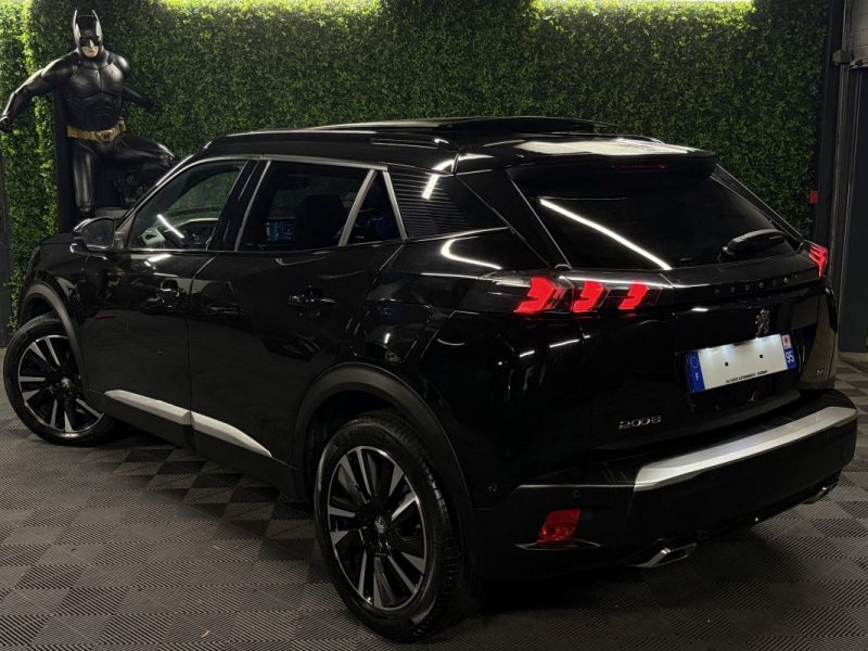 PEUGEOT 2008 GT PACK 1.2 155 TOIT OUVRANT BOITE AUTO APPLE & ANDROID VIRTUAL COCKPIT - Garantie 1 an