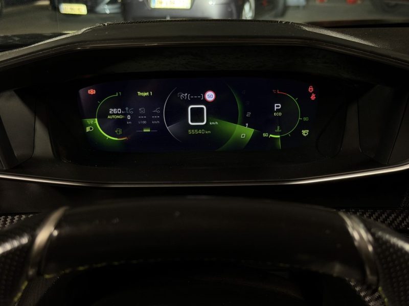 PEUGEOT 2008 GT PACK 1.2 155 TOIT OUVRANT BOITE AUTO APPLE & ANDROID VIRTUAL COCKPIT - Garantie 1 an
