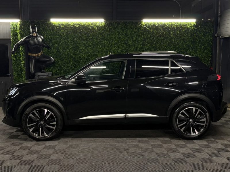 PEUGEOT 2008 GT PACK 1.2 155 TOIT OUVRANT BOITE AUTO APPLE & ANDROID VIRTUAL COCKPIT - Garantie 1 an