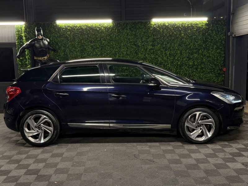 DS DS5 PHASE 2 SPORT CHIC 2.0 HDI 150 Cv INTERIEUR CUIR / TOIT PANO GPS BVM6 - BIEN LIRE L ANNONCE