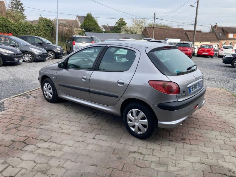PEUGEOT 206 1.4L 16V i 88cv STYLE / Révisée&Garantie 