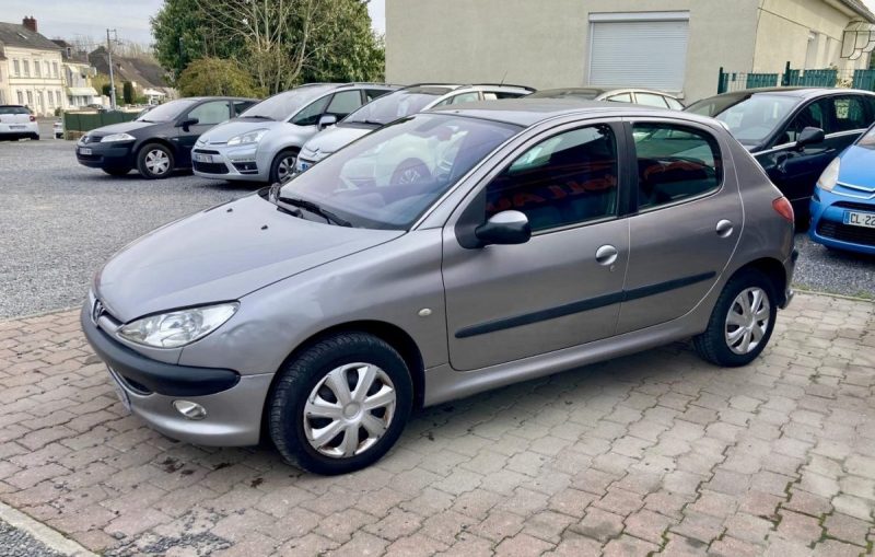 PEUGEOT 206 1.4L 16V i 88cv STYLE / Révisée&Garantie 