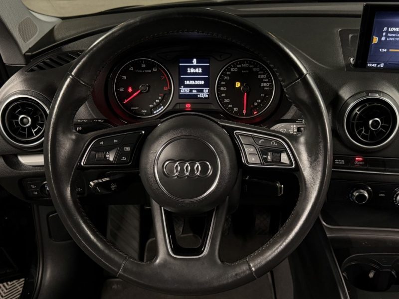 AUDI A3 III PHASE 2 SPORTBACK 30 TFSI 1.0 115 Cv 47 700 Kms / ORIGINE FRANCE - GARANTIE 1 AN