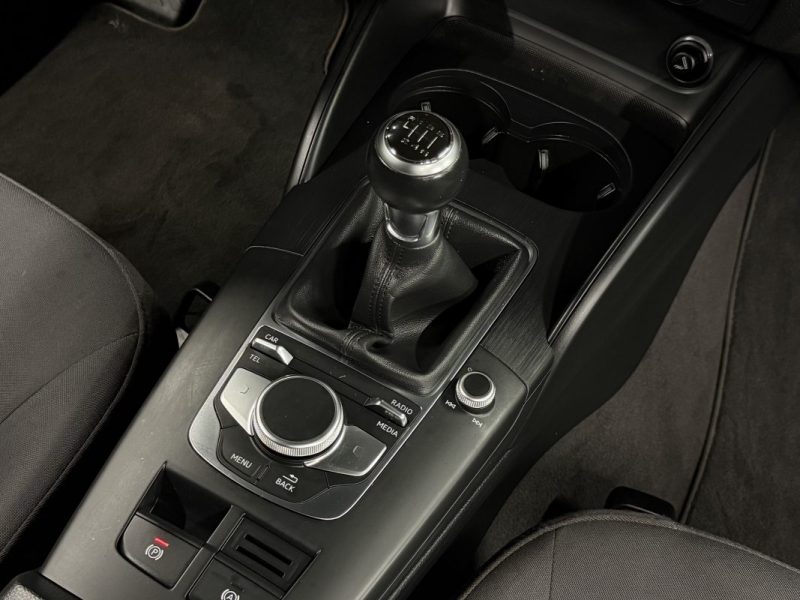 AUDI A3 III PHASE 2 SPORTBACK 30 TFSI 1.0 115 Cv 47 700 Kms / ORIGINE FRANCE - GARANTIE 1 AN