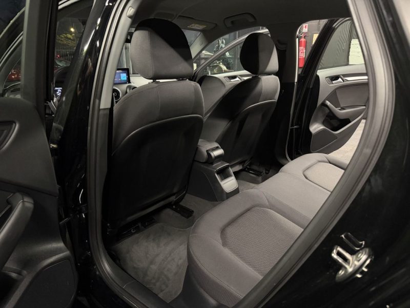 AUDI A3 III PHASE 2 SPORTBACK 30 TFSI 1.0 115 Cv 47 700 Kms / ORIGINE FRANCE - GARANTIE 1 AN