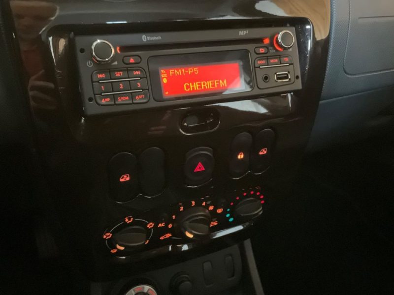 DACIA DUSTER 1.5 DCI 90 LAUREATE 4X4 2012