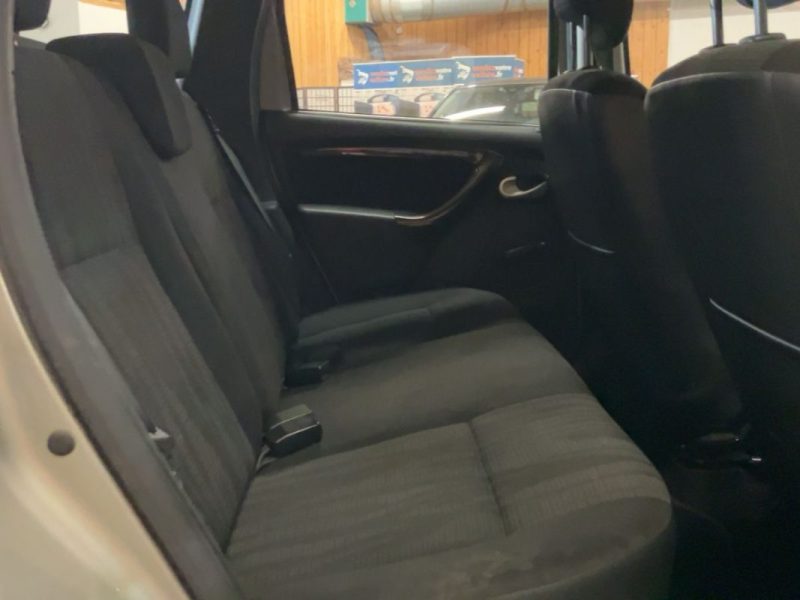 DACIA DUSTER 1.5 DCI 90 LAUREATE 4X4 2012