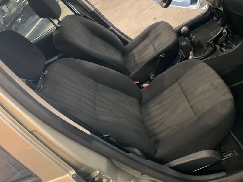 DACIA DUSTER 1.5 DCI 90 LAUREATE 4X4 2012