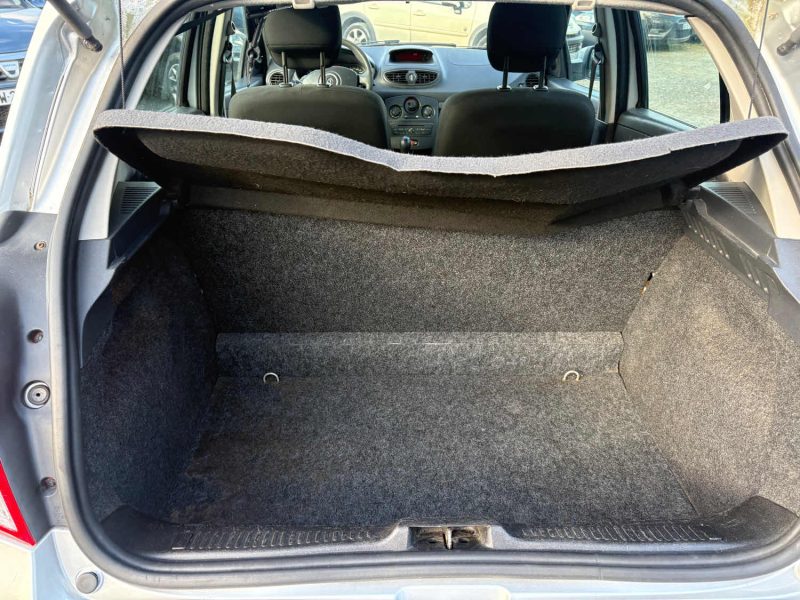 RENAULT CLIO III 1.2 16V 75CH ZEN 5P 2014 garantie, 12 mois