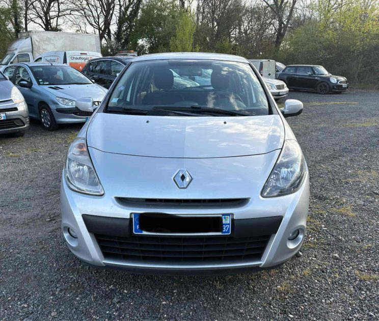 RENAULT CLIO III 1.2 16V 75CH ZEN 5P 2014 garantie, 12 mois