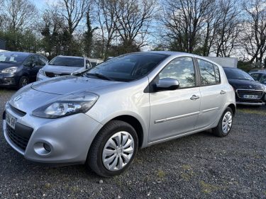 RENAULT CLIO III 1.2 16V 75CH ZEN 5P 2014 garantie, 12 mois