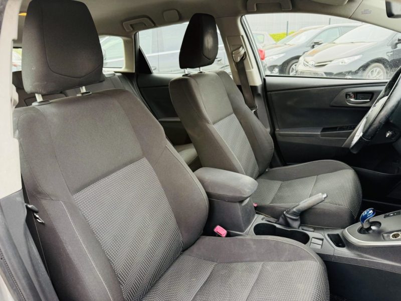 TOYOTA AURIS TOURING SPORTS 1.8 HYBRID 136h DYNAMIC BUSINESS