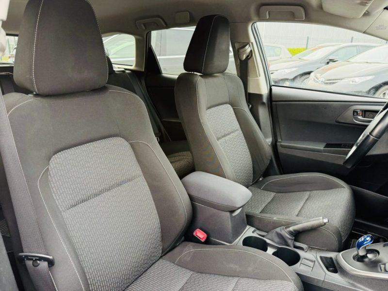 TOYOTA AURIS TOURING SPORTS 1.8 HYBRID 136h DYNAMIC BUSINESS