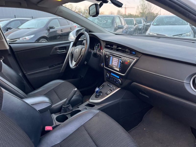 TOYOTA AURIS TOURING SPORTS 1.8 HYBRID 136h SKYVIEW