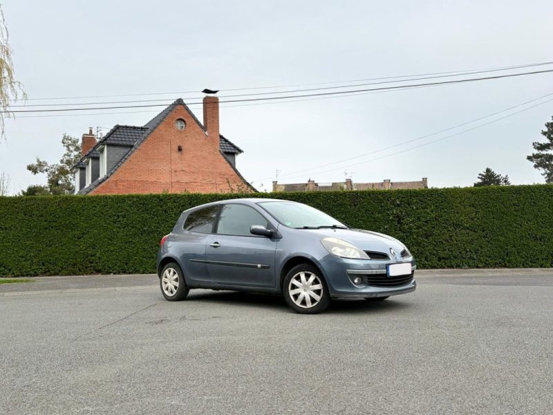 ✅ Magnifique RENAULT CLIO 1.2 16V EDITION DYNAMIQUE