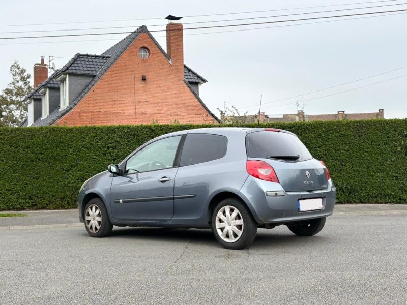 ✅ Magnifique RENAULT CLIO 1.2 16V EDITION DYNAMIQUE