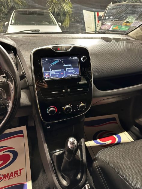 MAGNIFIQUE RENAULT CLIO IV ZEN 0,9 TCE 90 CH (CARNET D'ENTRETIEN COMPLET, FEUX DE JOUR LED, )⭐️⭐️⭐️⭐️⭐️