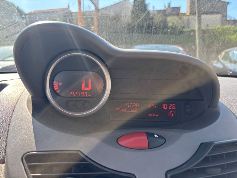 RENAULT TWINGO II 1.5 DCI 65 AUTHENTIQUE 2008