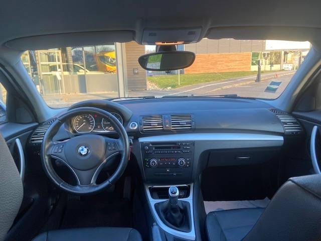 B.M.W. SERIE 1 120D SPORT DESIGN 2010