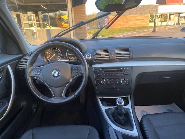 B.M.W. SERIE 1 120D SPORT DESIGN 2010