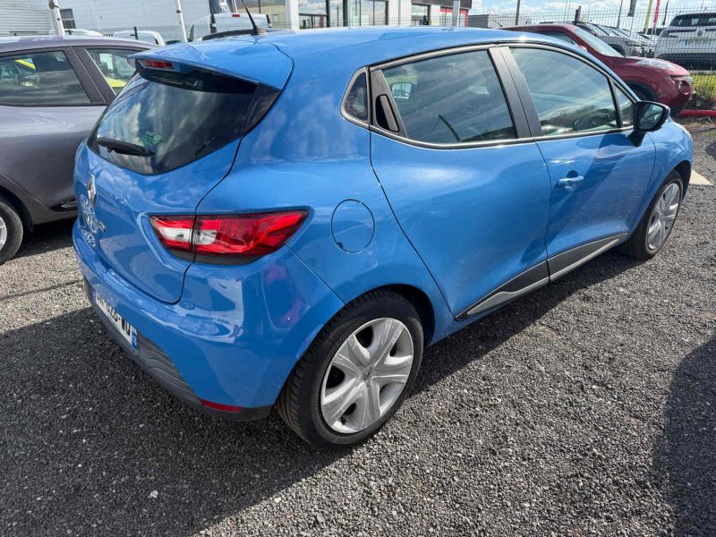 RENAULT CLIO IV 1.2 16V 75CH ZEN 2014